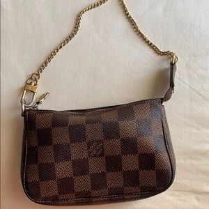 Tiny Louis Vuitton chain clutch (small)